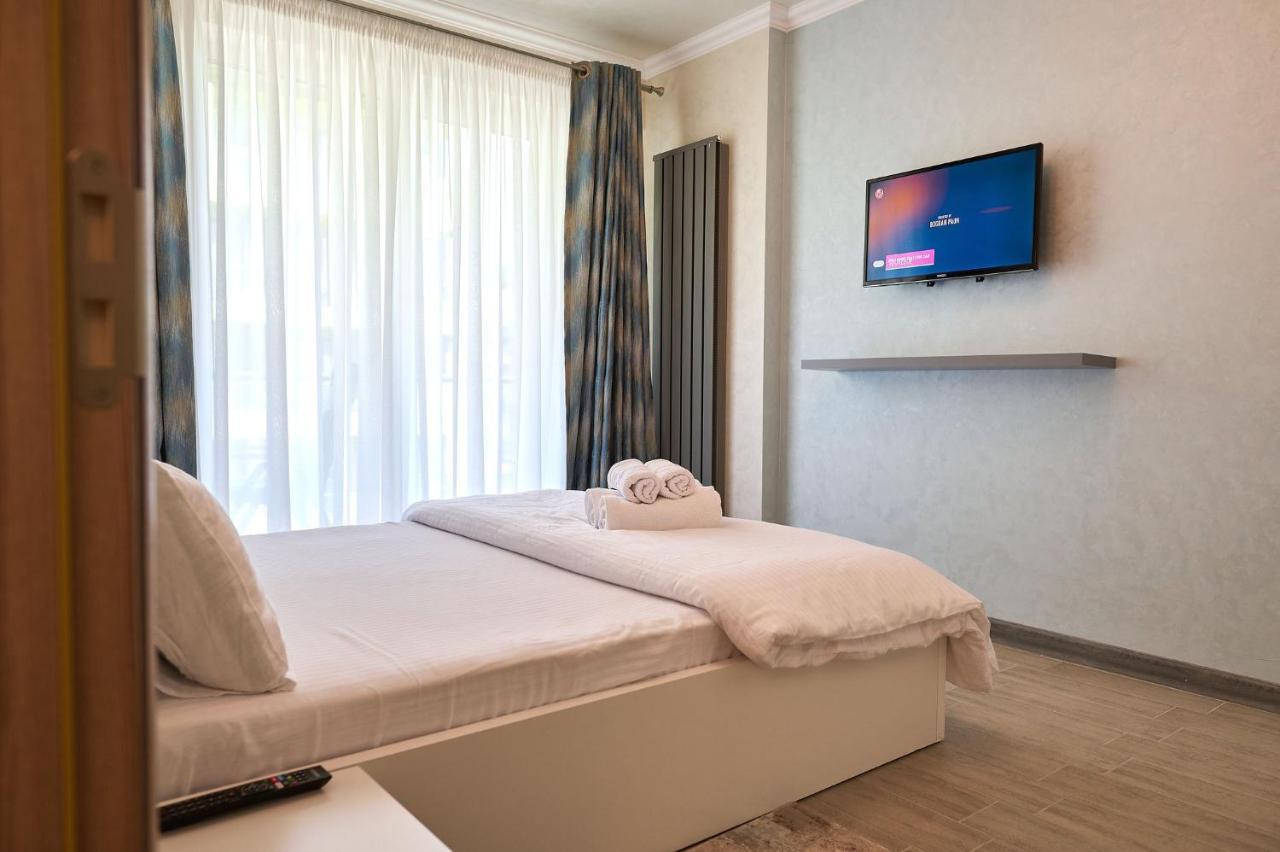 Moonstar Apartment - Spa N Pools Beach Resort Mamaia Exterior foto