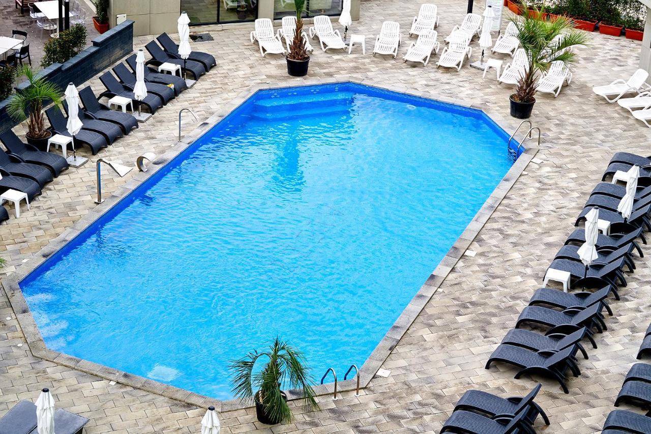 Moonstar Apartment - Spa N Pools Beach Resort Mamaia Exterior foto