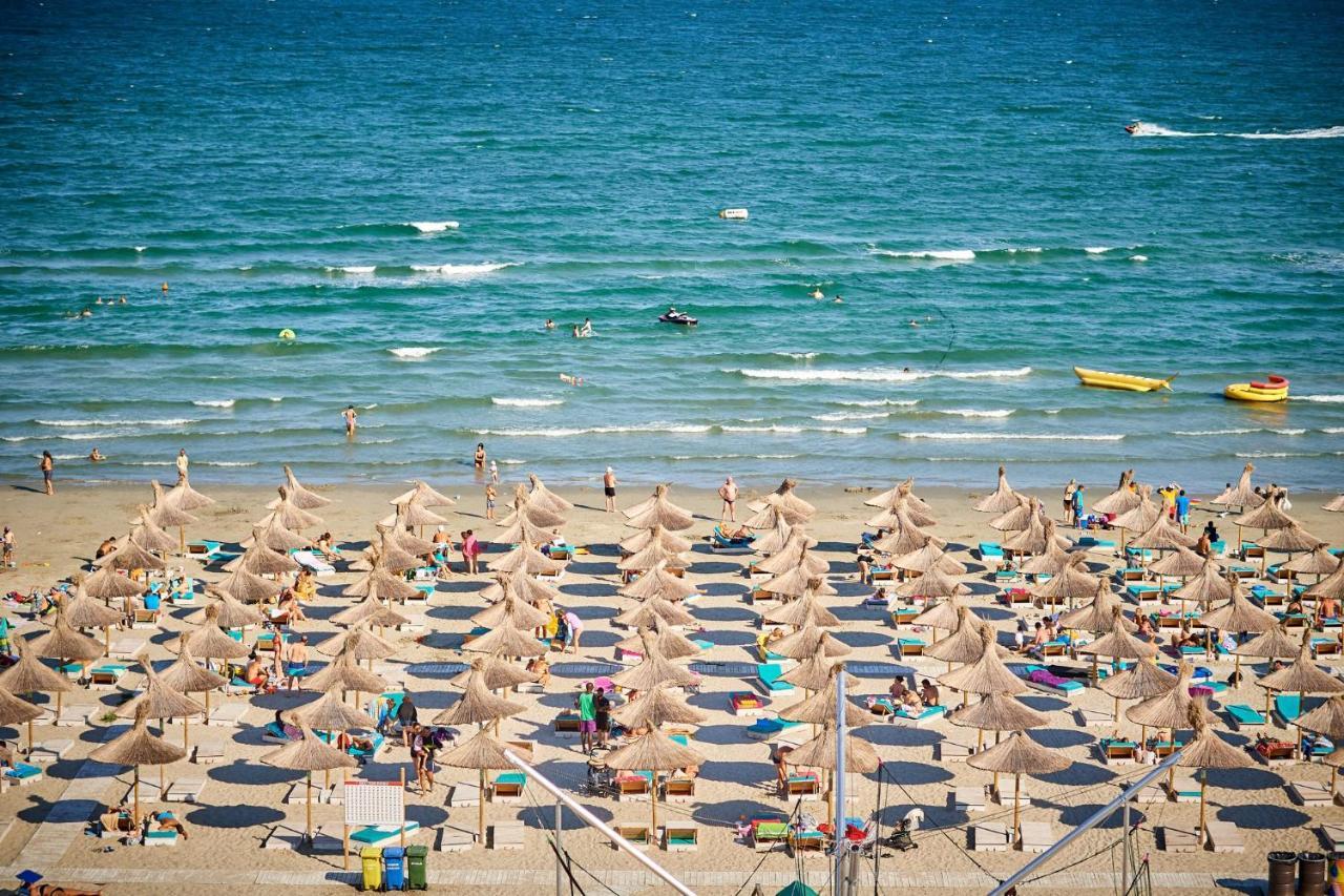 Moonstar Apartment - Spa N Pools Beach Resort Mamaia Exterior foto